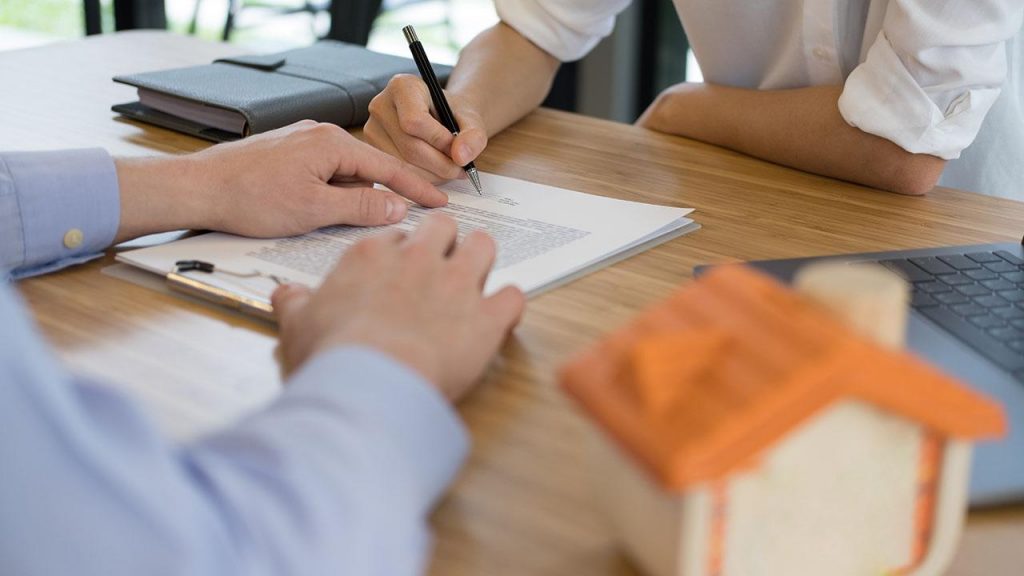 KİRA UYUŞMAZLIKLARINDA DAVA ŞARTI ARABULUCULUK – Av.Arb. İhsan BERKHAN UKHD YK Başkanı